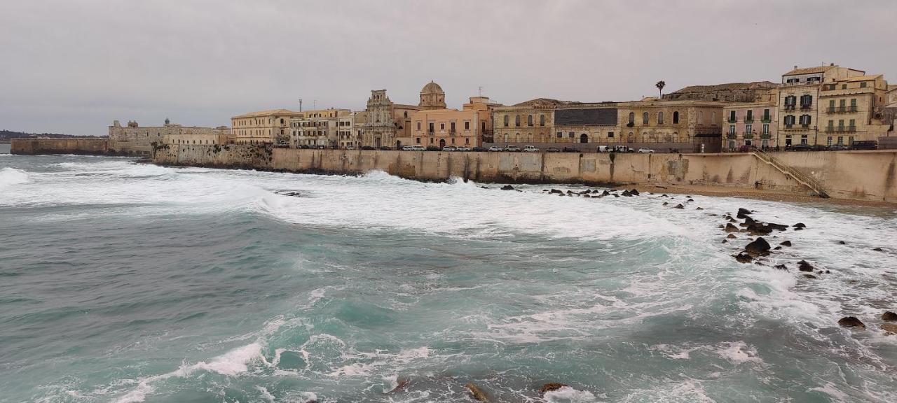 شقة Ortigia Porta Del Mare سيراكوزا المظهر الخارجي الصورة